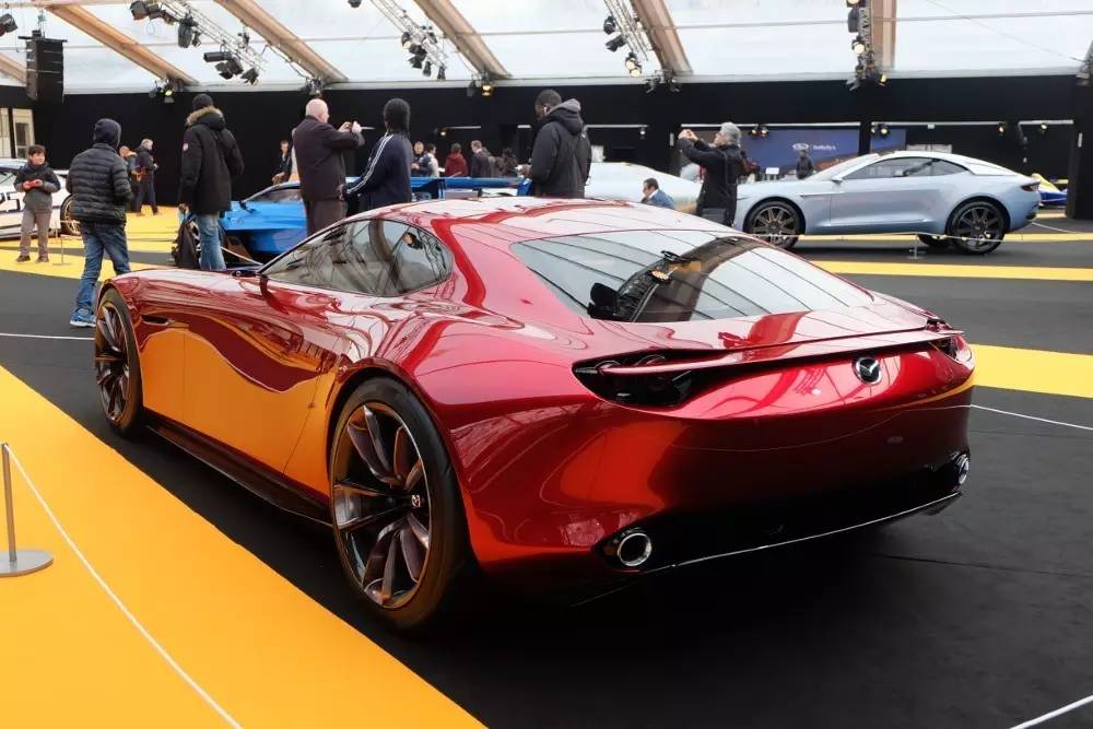 在巴黎走红毯的概念车们 总有一辆帅瞎你-手机新浪汽车