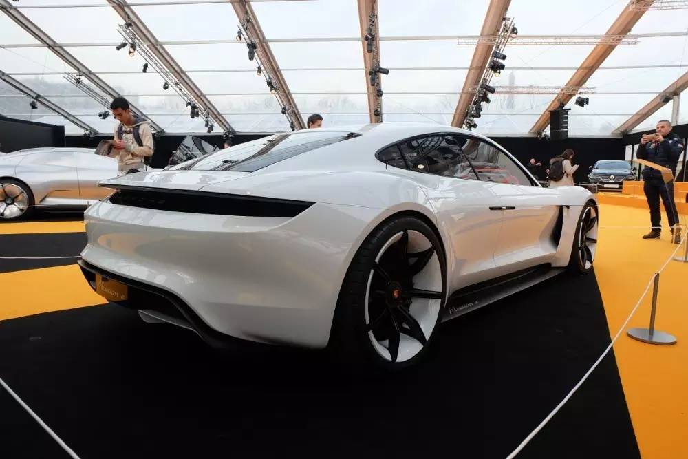 在巴黎走红毯的概念车们 总有一辆帅瞎你