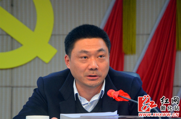 国内新闻各单位负责同志向左志锋递交责任状   红网