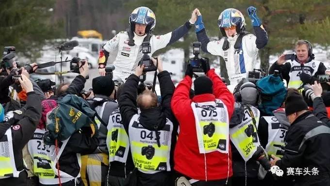 赛车时在车手耳边不停BB的副驾是谁