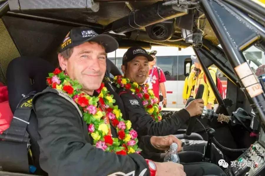 赛车时在车手耳边不停BB的副驾是谁