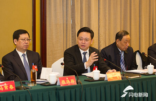 陈飞:以中心城区思维标准力度 推动陵城区更好更快发展