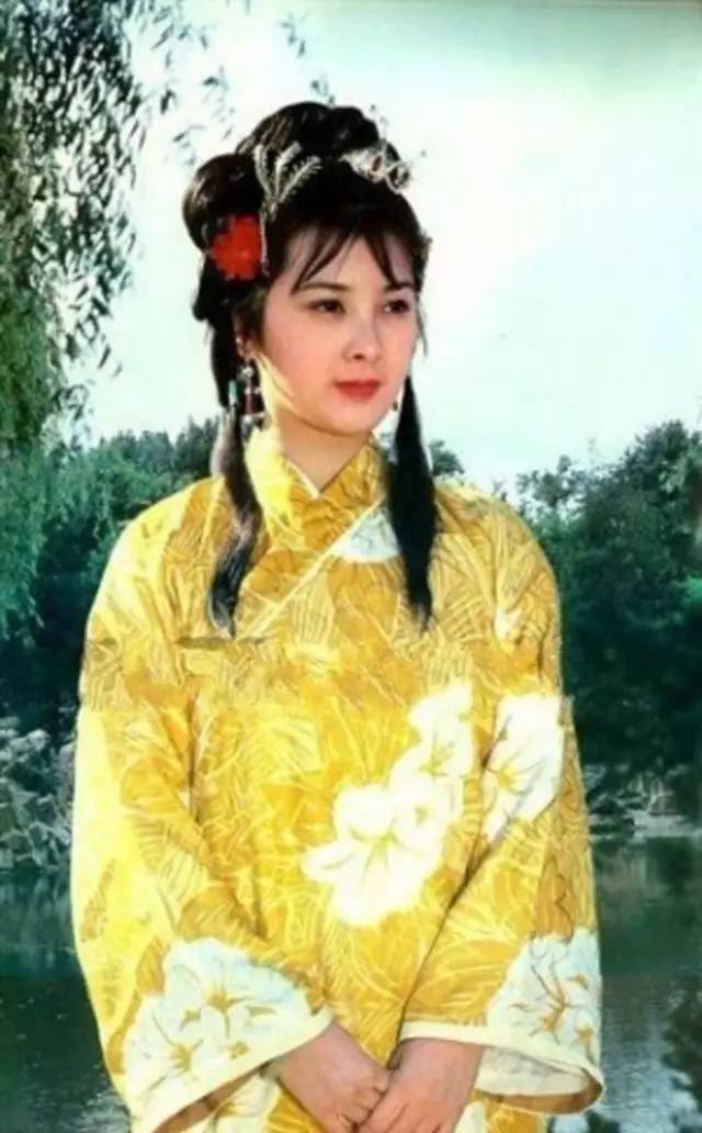 她设计了2700套戏服 让87版《红楼梦》美了30年~|红楼梦|史延芹|戏服