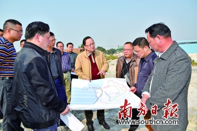 邱泽军调研石角镇重点项目