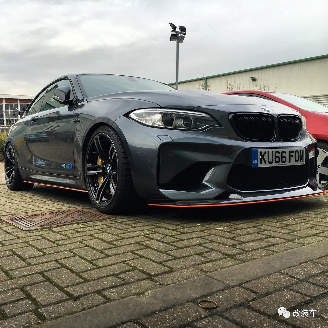 买不到原厂爆改的M4 GTS，M2也可以解解馋