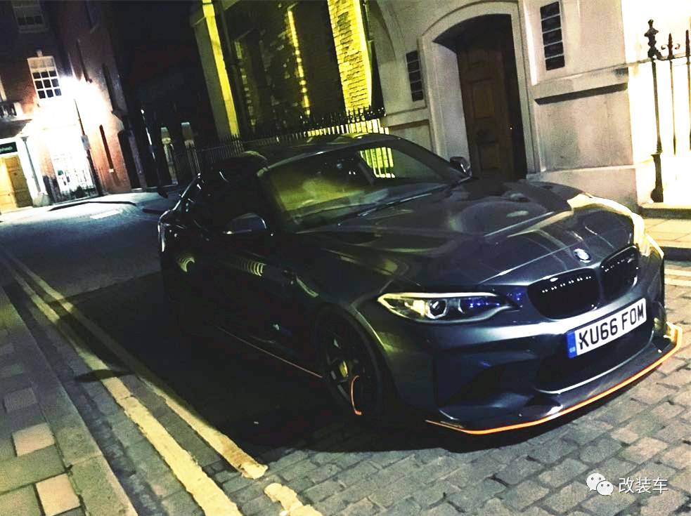 买不到原厂爆改的M4 GTS，M2也可以解解馋