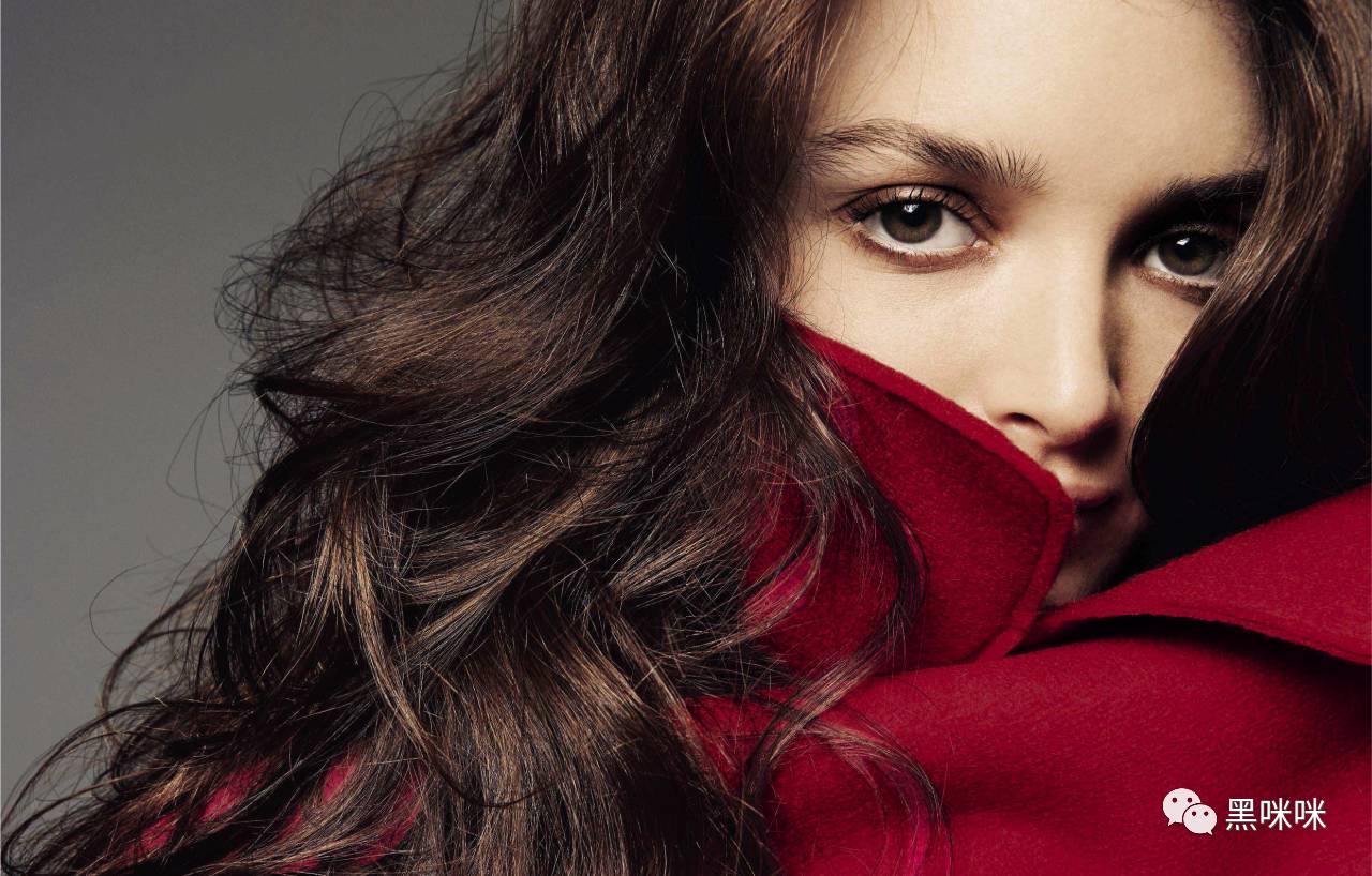 夏洛特·莱本:我不能共你"云中行走"__财经头条