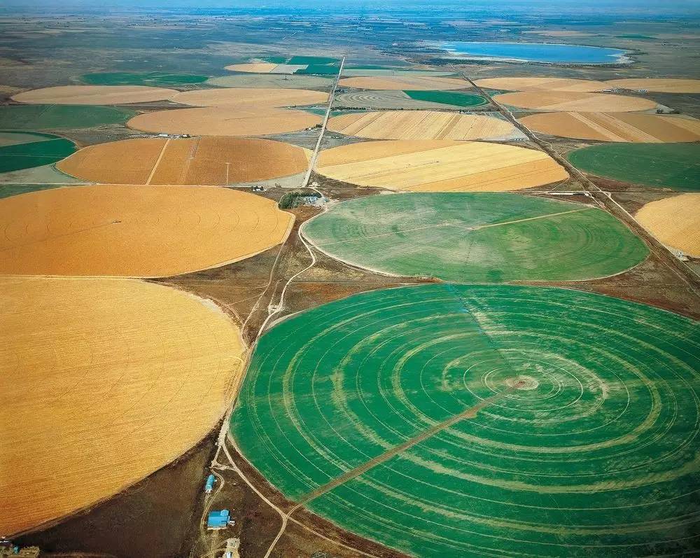 上帝如何爱美国?__财经头条