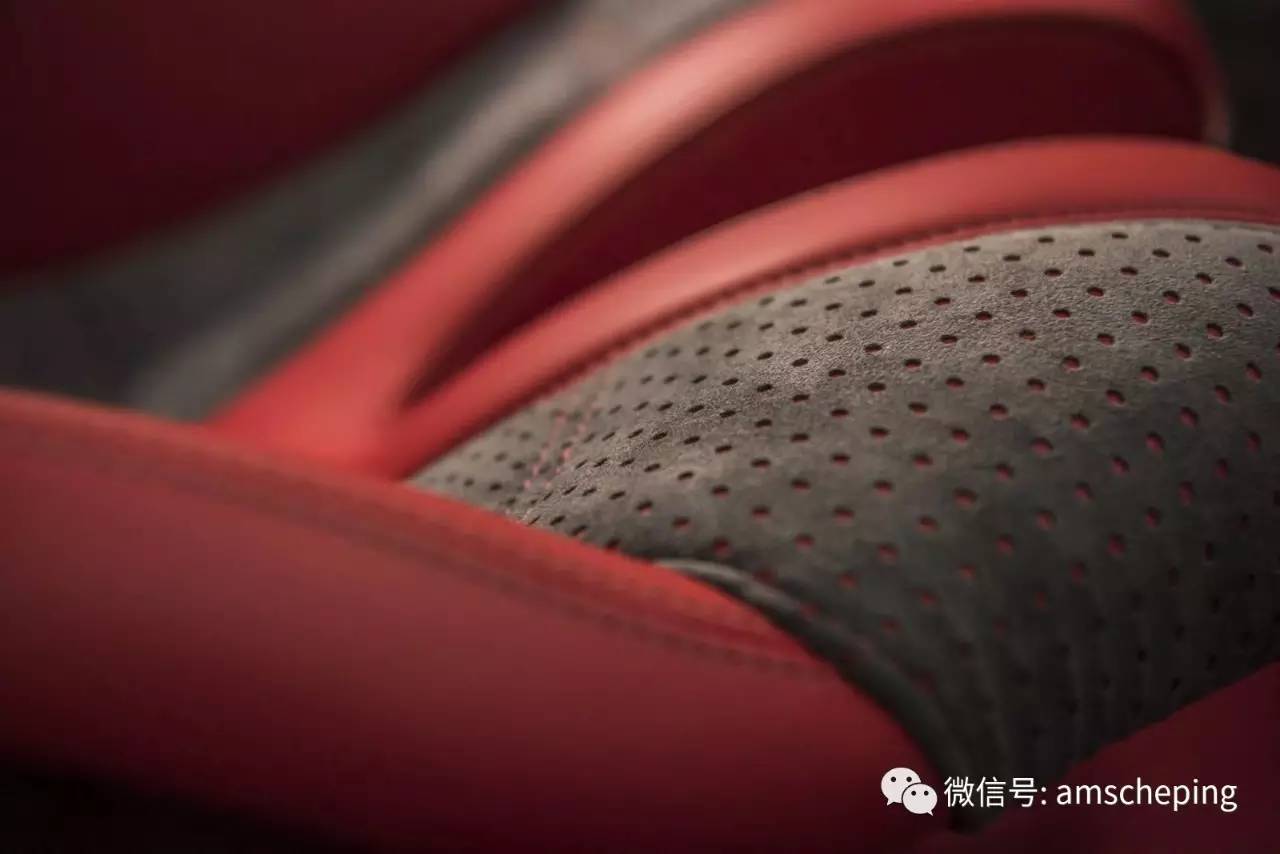 带你近距离看帕加尼Huayra BC！