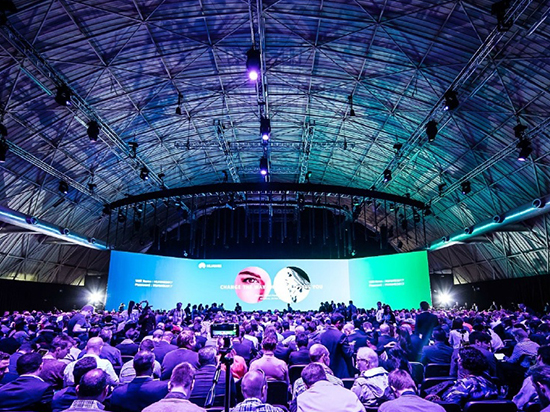 华为p10发布会:徕卡双摄升级 最高售价近5800元__财经头条