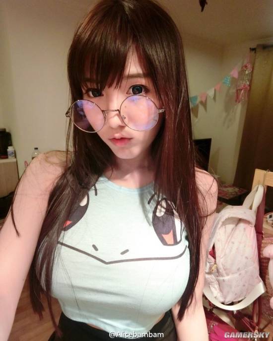 这身材不要太胸狠泰国棒糖妹最新福利私照