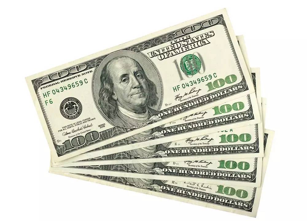 美国年薪10万美金和中国年薪30万元差别有多大