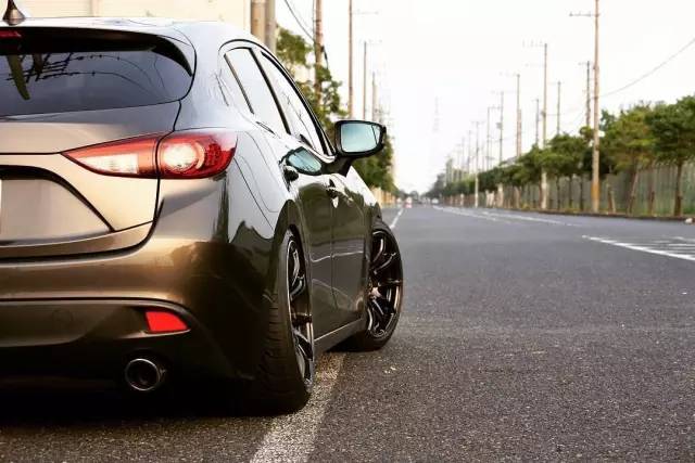 为什么要改装？看这辆乞丐版昂克赛拉的进化史你就懂了！