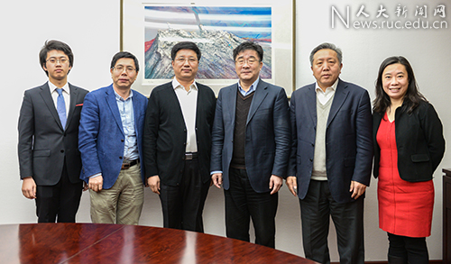 刘伟校长与学校董事会副董事长赵汉青会谈