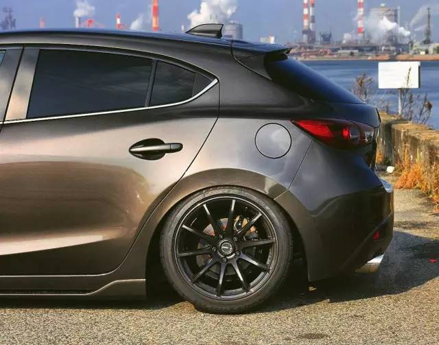 为什么要改装？看这辆乞丐版昂克赛拉的进化史你就懂了！