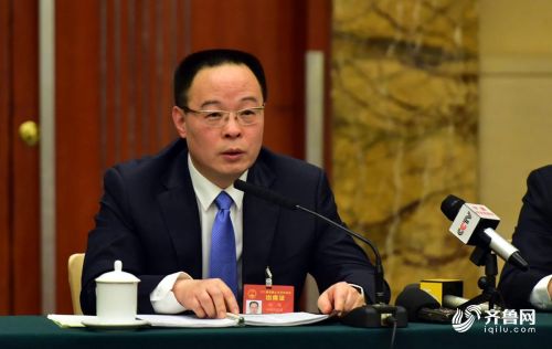 两会视觉日志百余位中外媒体聚焦山东代表团开放日