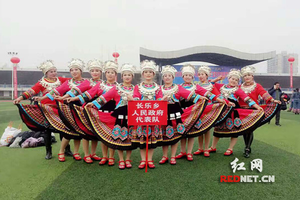 春暖花开 巾帼再添风采——记花垣县长乐乡三八妇女节活动