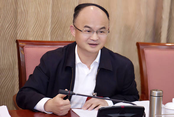 游劝荣代表:民法总则的制度设计应鼓励见义勇为