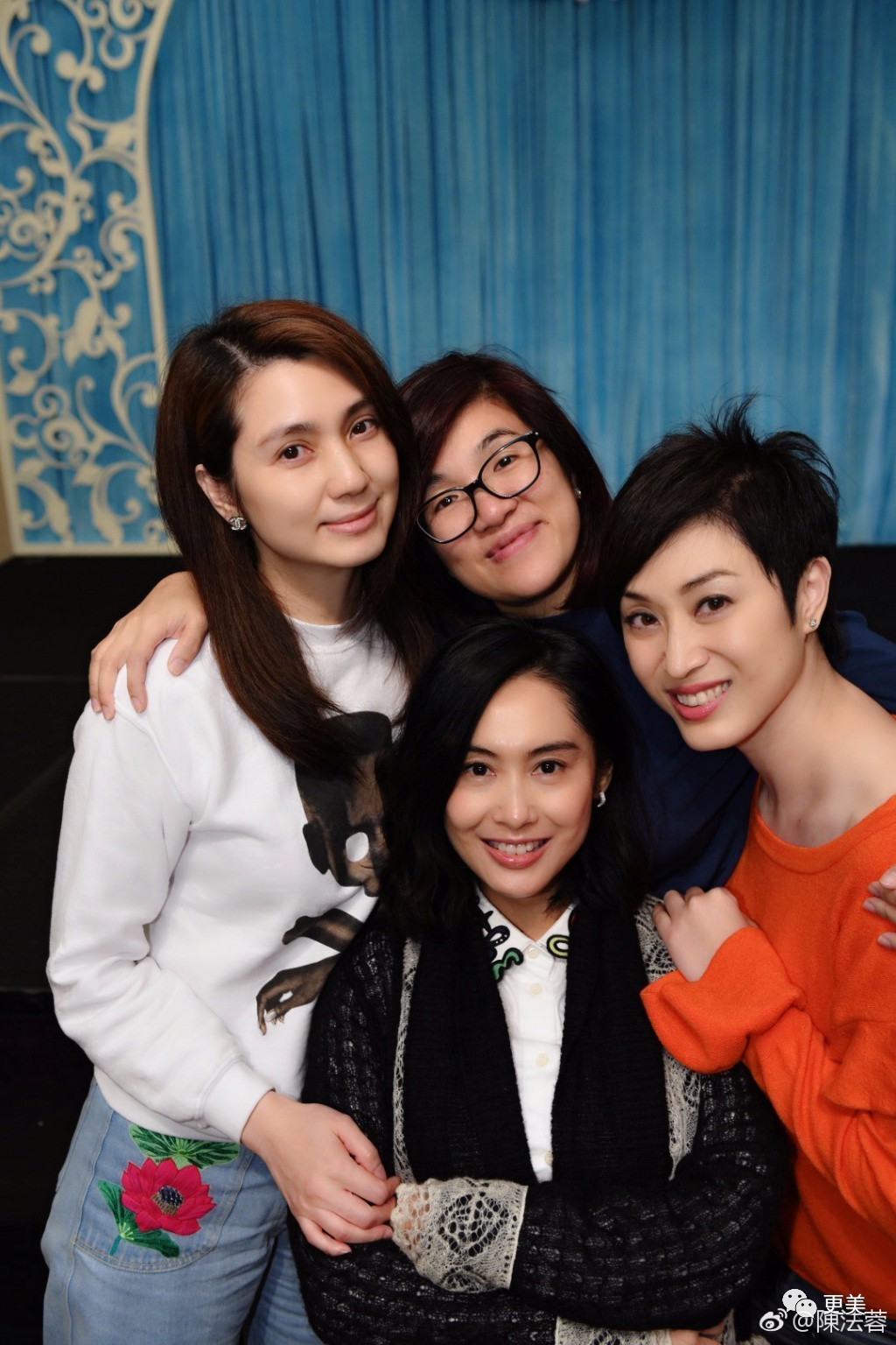 李小璐的"假脸姐妹团"散发着塑料味,而这群真闺蜜全身散发着女神的