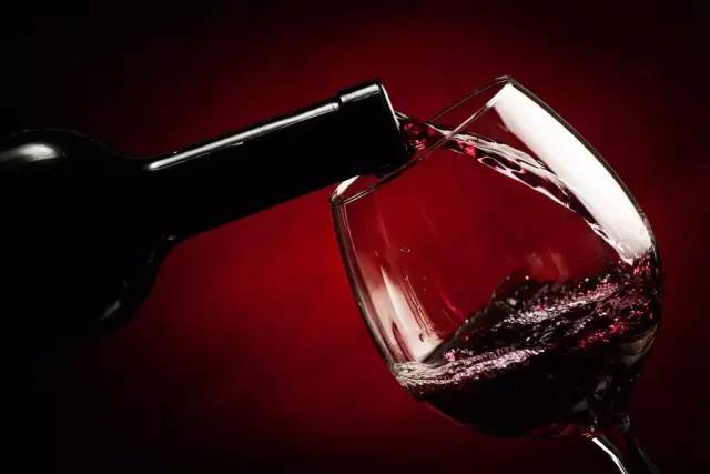 葡萄酒礼仪:最实用的斟酒大全__财经头条__新浪财经