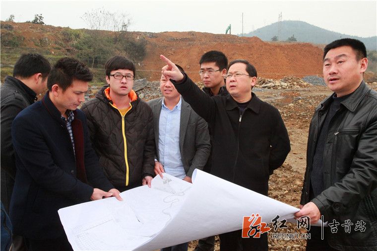 刘珍瑜调度吉首市重点项目建设情况
