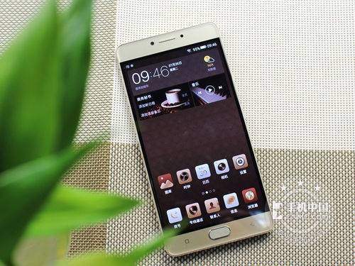 主打超长续航金立m6售2699元还送大礼