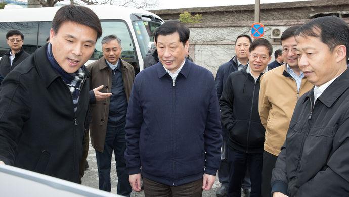 应勇调研杨浦虹口滨江贯通工程:注重两岸空间的风貌整体性和文脉传承