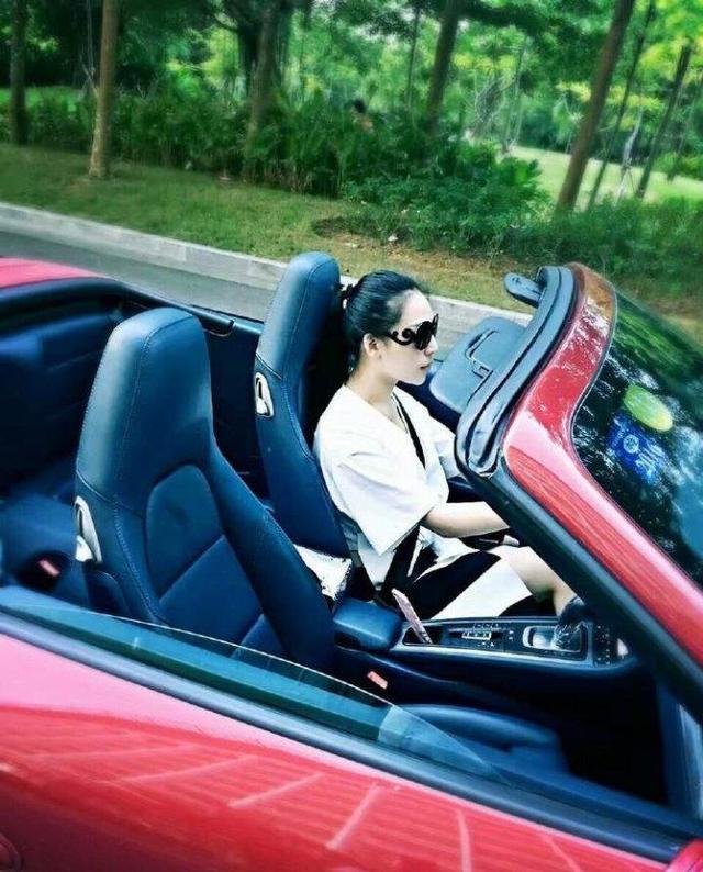 女主播直播过生日一夜收入186万,她是怎样做到