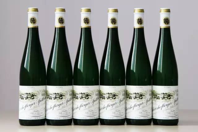 稀世佳酿:德国酒王伊慕迟摘雷司令白葡萄酒__财经头条