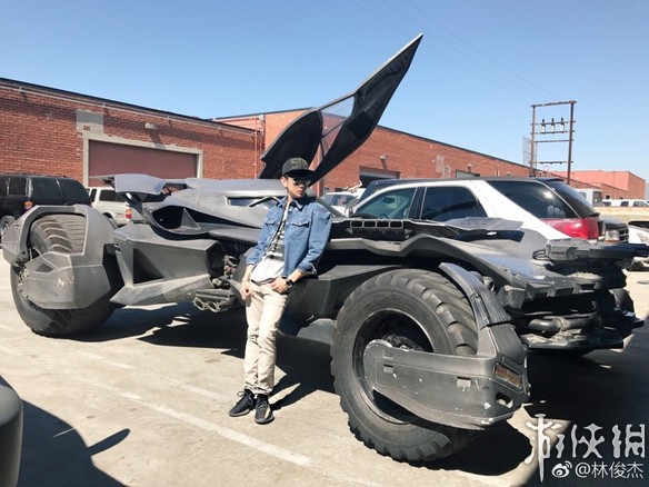 网瘾少年也爱玩车!林俊杰炫酷座驾蝙蝠车帅到爆炸