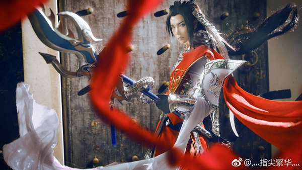 剑网3天策cos欣赏发现一枚帅气的军爷