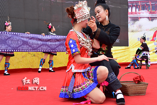 新晃"春社"坳会精彩纷呈(组图)