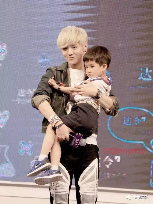 吴亦凡,爸爸力爆棚的即视感!