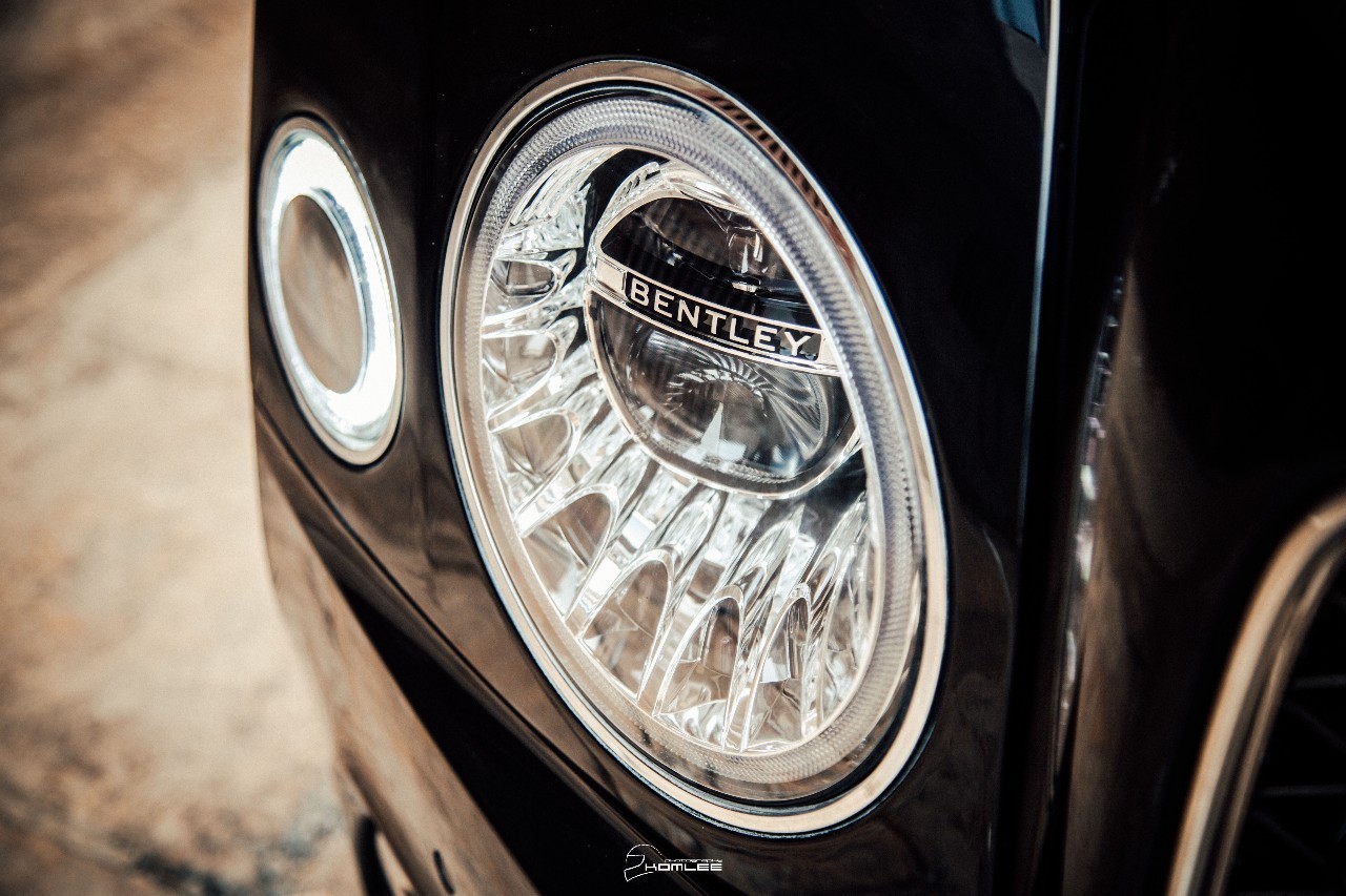 什么年代了，还玩V8T？丨小聚