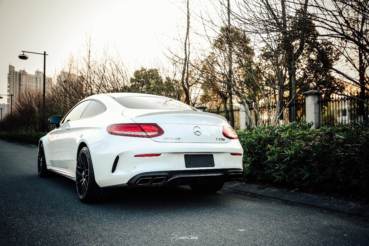 什么年代了，还玩V8T？丨小聚