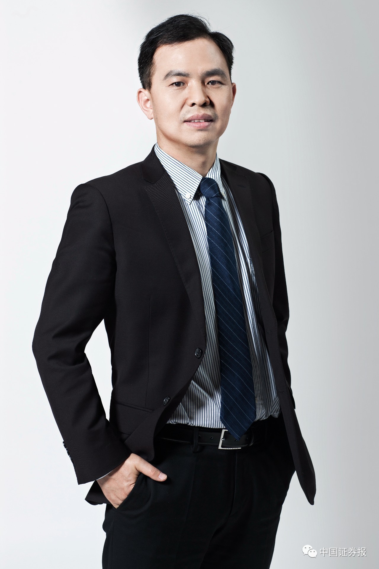 4 吴圣涛  兴全基金  4248票no.3 曹文俊  交银施罗德基金  4518票no.