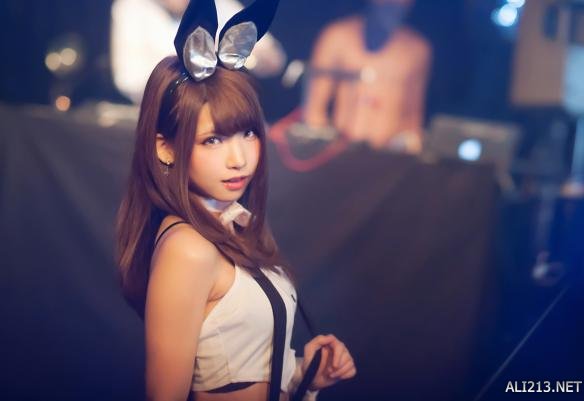 岛国无下限少女coser私房照肉感萌妹兔女郎好诱人