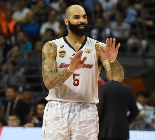 被叫水货却成广东唯一支柱 布泽尔可昂首离开_cba_新浪竞技风暴_新浪