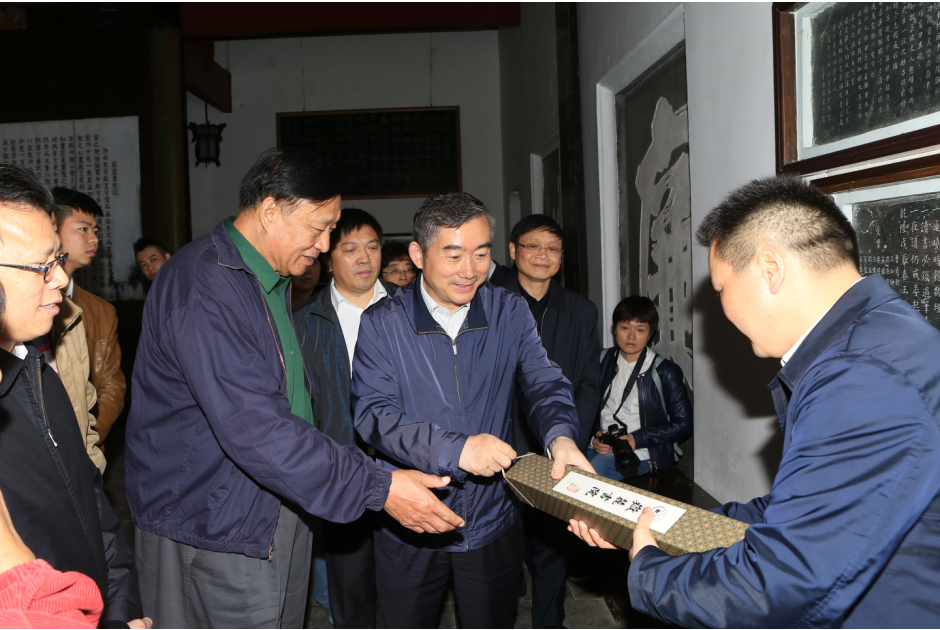 全国政协常委国家旅游局原局长何光暐来校调研图文