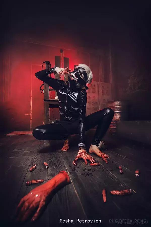 《东京食尸鬼》金木研cos赏 狂野帅气大片的既视感!