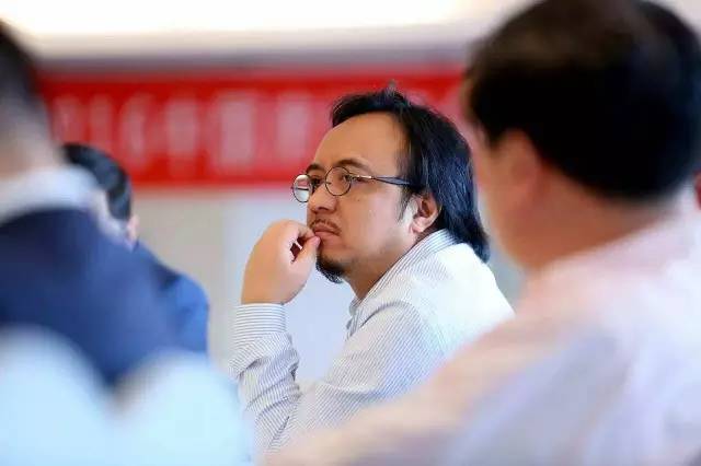 谋稻粮于水泥丛林存诗心于蕨菽野谷香帅无花非典型金融学博士北大教授