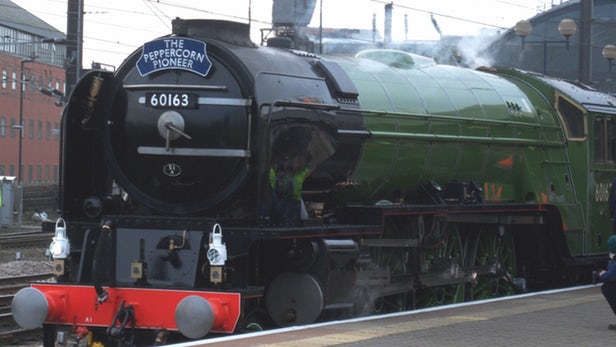 50年来英国蒸汽火车首次跑出161公里/小时