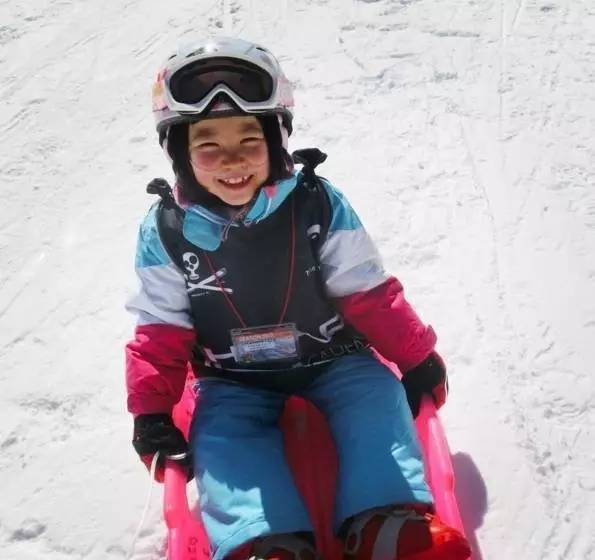 其实yuki还是个多才多艺的孩子经常爱给大家模仿各种明星!