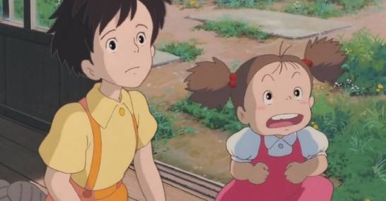 像极了宫崎骏《龙猫》里的两姐妹平时和姐姐的日常也是充满了爱同时