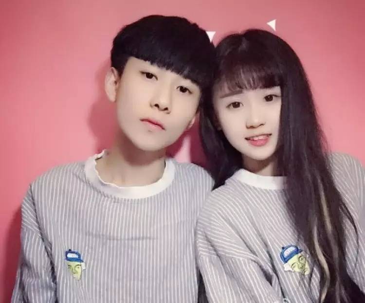 这个杨清柠就是王乐乐的女友,99年的,今年才18岁.