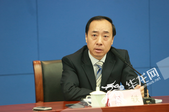 南岸区副区长吕轶表示,南岸区将促进服务经济与传统产业深度融合.