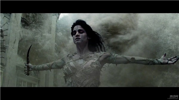 《新木乃伊》全新中文预告 阿汤哥被附身现诡异双瞳