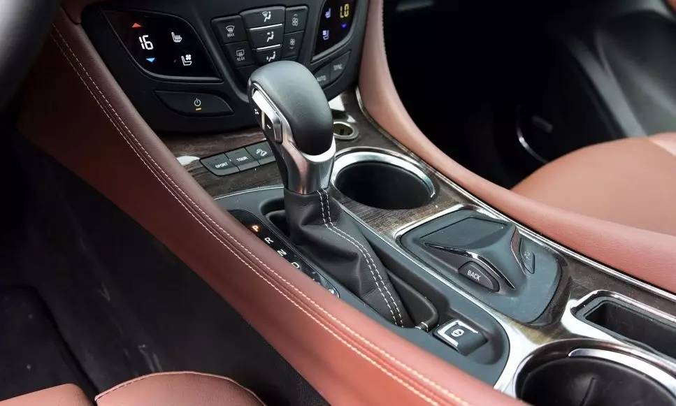 25万级高性能四驱SUV，自由光/昂科威/途观L该选谁？