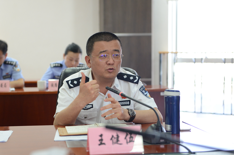 邹碧声同志主持召开督导帮扶纳雍县法治毕节创建工作专题会议