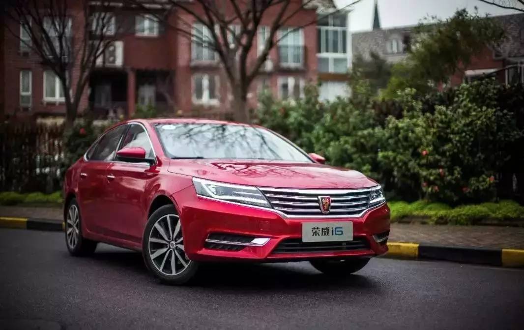 合资车还要说自己省油吗？比比荣威i6再来说